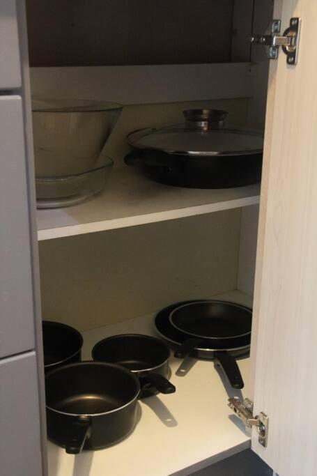 3 Bedroom Flat 10 Mins Walk To Bay And City Center Free Parking Cardiff Exterior foto